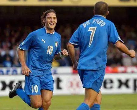 球队展现出 球队展现出